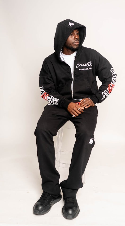 black crewwxo logo zip up hoodie